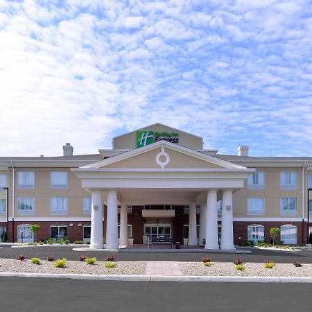 Holiday Inn Express & Suites New Martinsville By Ihg Exterior photo