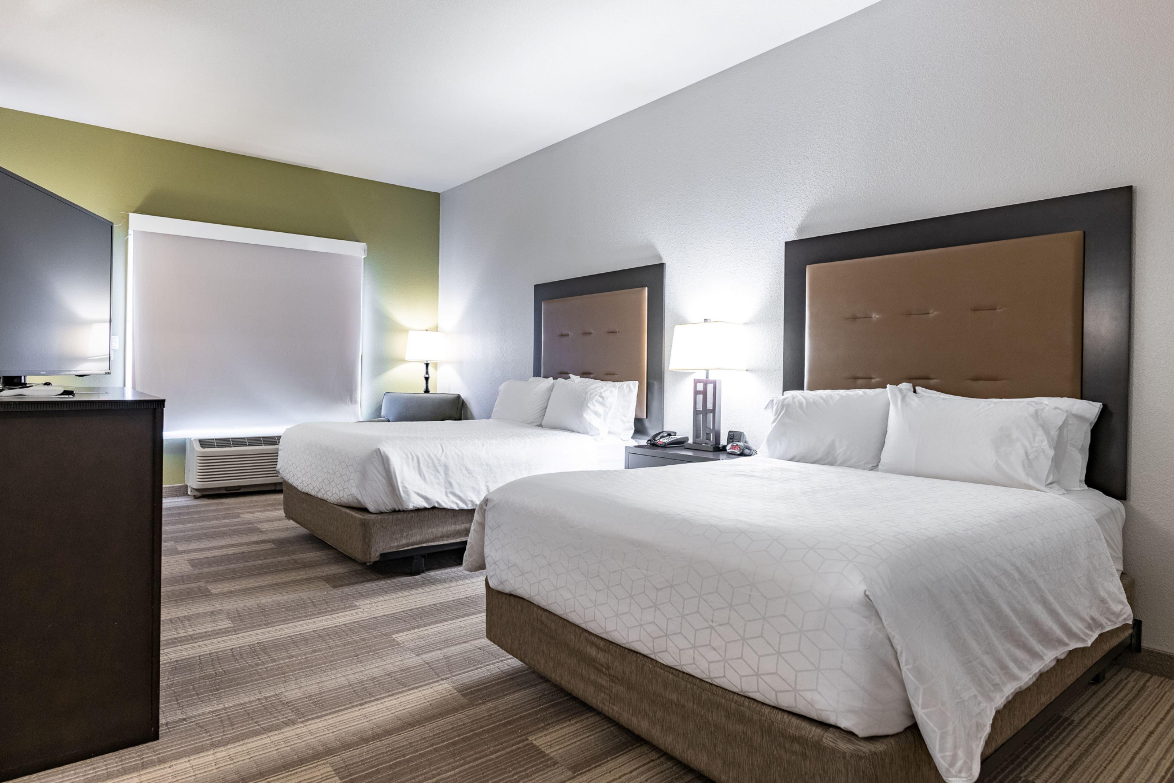 Holiday Inn Express & Suites New Martinsville By Ihg Exterior photo